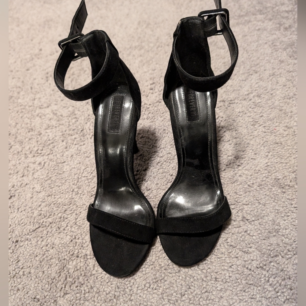 Size 7.5 Forever 21 ankle strap heel